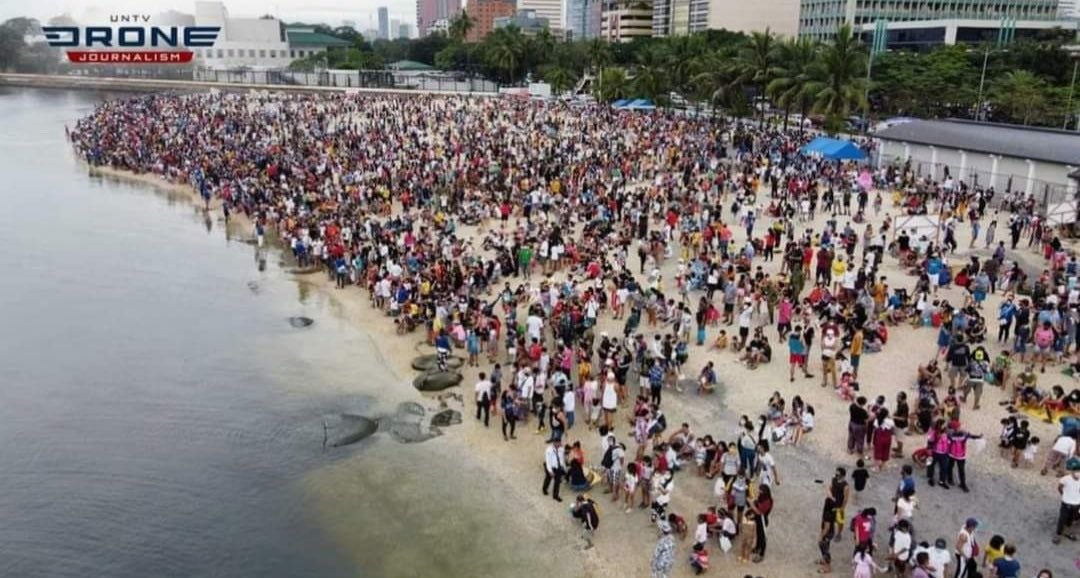 bubisanchez's tweet image. When you base everything in feelings. #fuckscience #populationcontrol #naturalselection #nailart