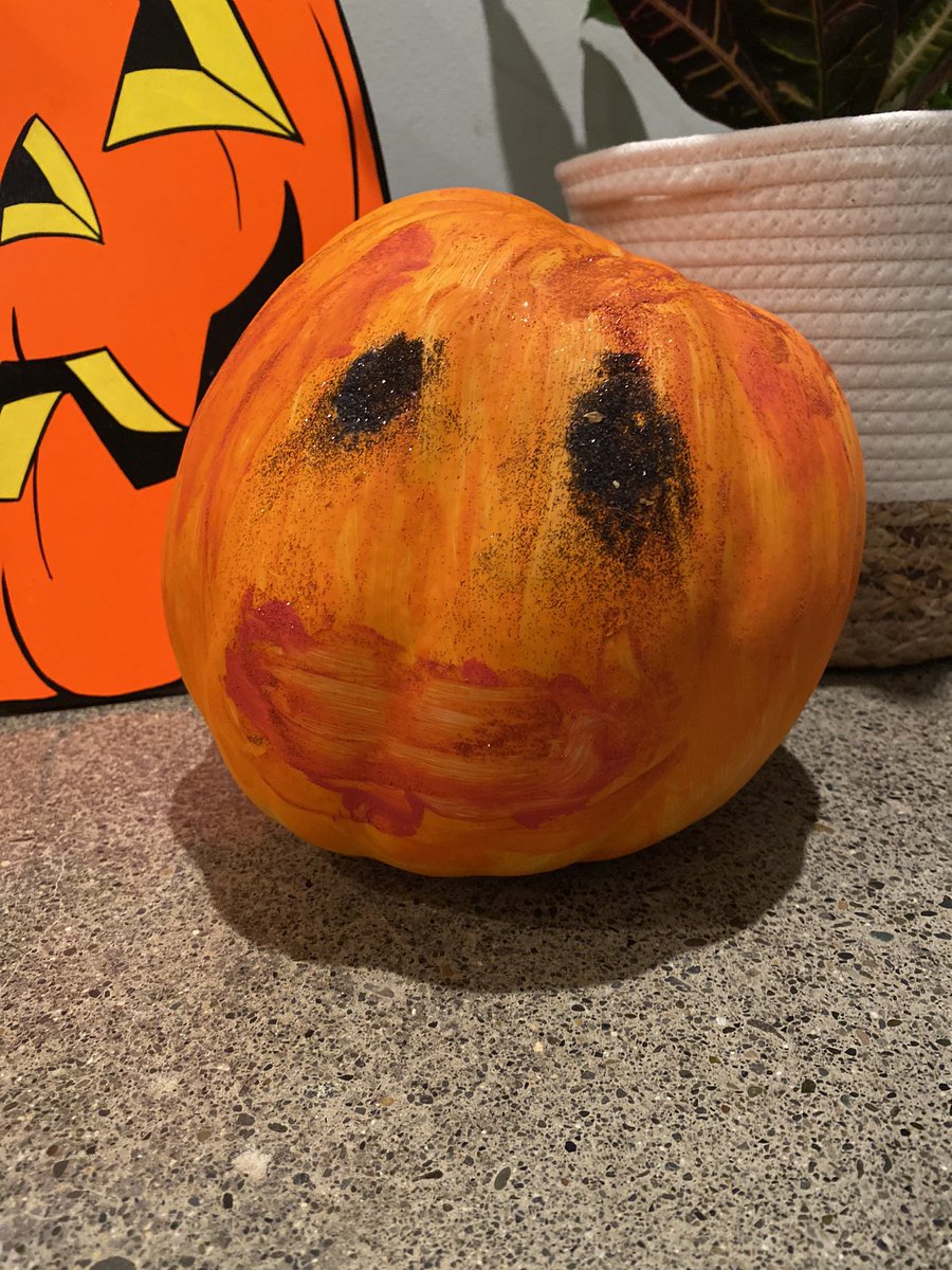 martooooooon's tweet photo. My daughter said she was going for creepy. https://t.co/OUHRUY0o1E