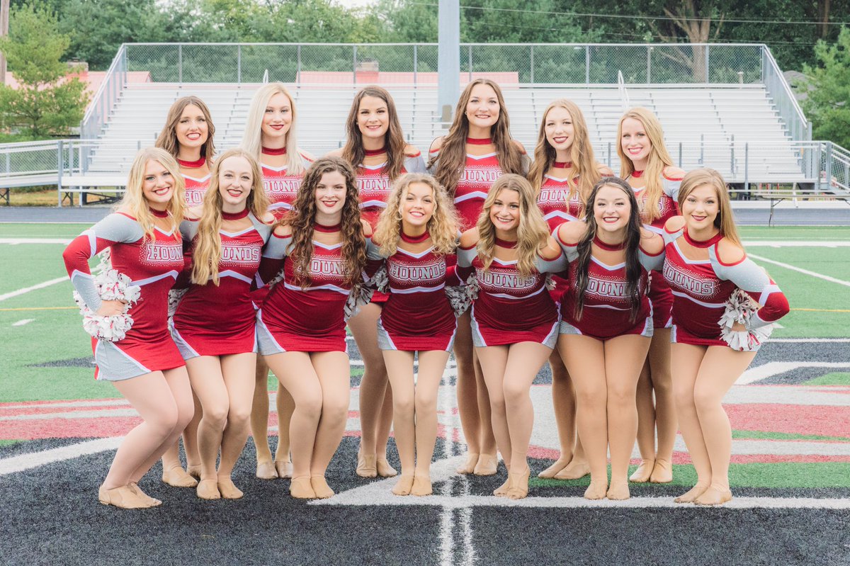 Please take a minute to vote for the UIndy Dance Team and help us win free flights to nationals!! We are in the FINAL ROUND and need your help. Go Hounds!!! 🐾

❤️ thecollegeclassic.com/spiritcontest ❤️ 

@UIndyDance <a href="/uindy/">University of Indianapolis</a> <a href="/uindyhound/">Grady the Greyhound</a>