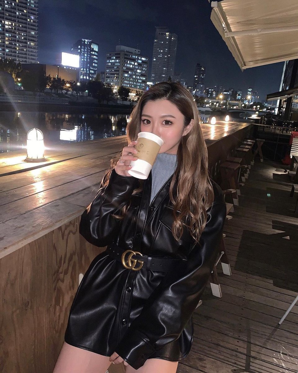 leathertori's tweet photo. これはさすがに着衣のままヤリたい

#レザー女子 #ライダース女子 #レザージャケット #ライダースフェチ #レザーフェチ #革フェチ https://t.co/ldbfVMyWU3
