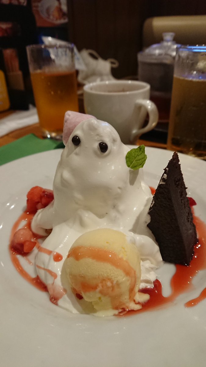 なつめみずき ココスのハロウィンおばけケーキだって 半額券で 324円 夕飯は抜きだね T Co Mju09gmslm Twitter