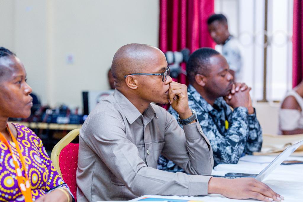 TitoMagoti's tweet image. I would still say this: @ThatBoyKhalifax speaking at #CSOWeek2021 sends clear message that you can maintain a portion of respect in the community without necessarily holding dubious ties with the regime. Good presentation!

📸@nsamila