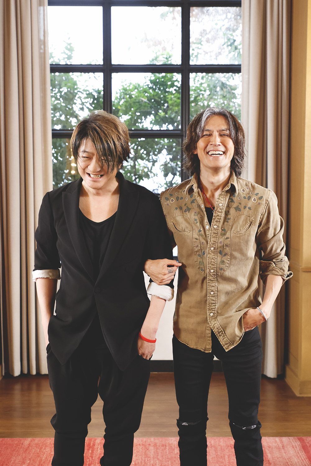 大感謝セール 稲葉浩志 B Z ジャージ Revista Universuljuridic Ro