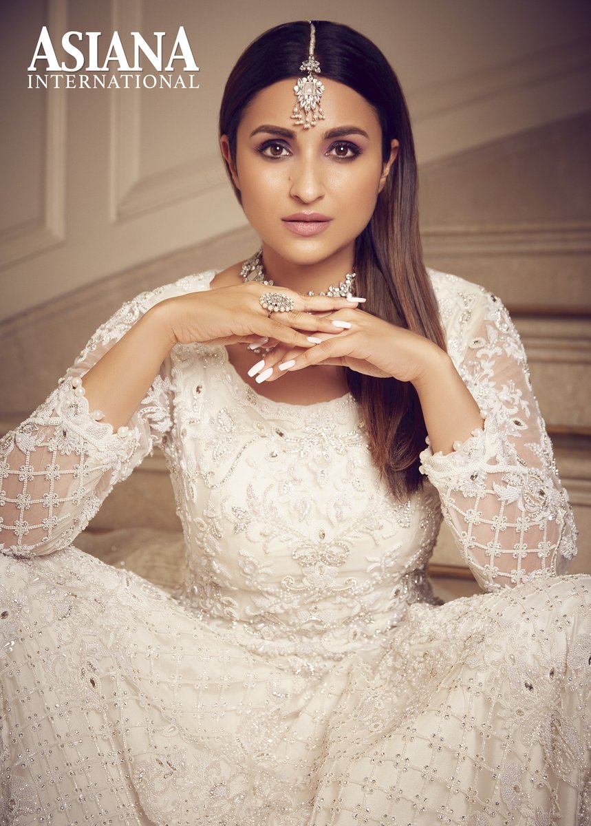 ParineetiChopra's tweet photo. Always fun shooting in London 💕 
#CoverGirl for 
#AsianaInternational 😍

Out in 16 different countries 💕

ASIANA INTERNATIONAL 
PRO TEAM 💗

CEO: Ashok Dhawan 
Editor in Chief: Anushka Dhawan 
Creative Director: @KANIZMAKEUP  
Photography @jamesrudland https://t.co/y6SxB5x6U1
