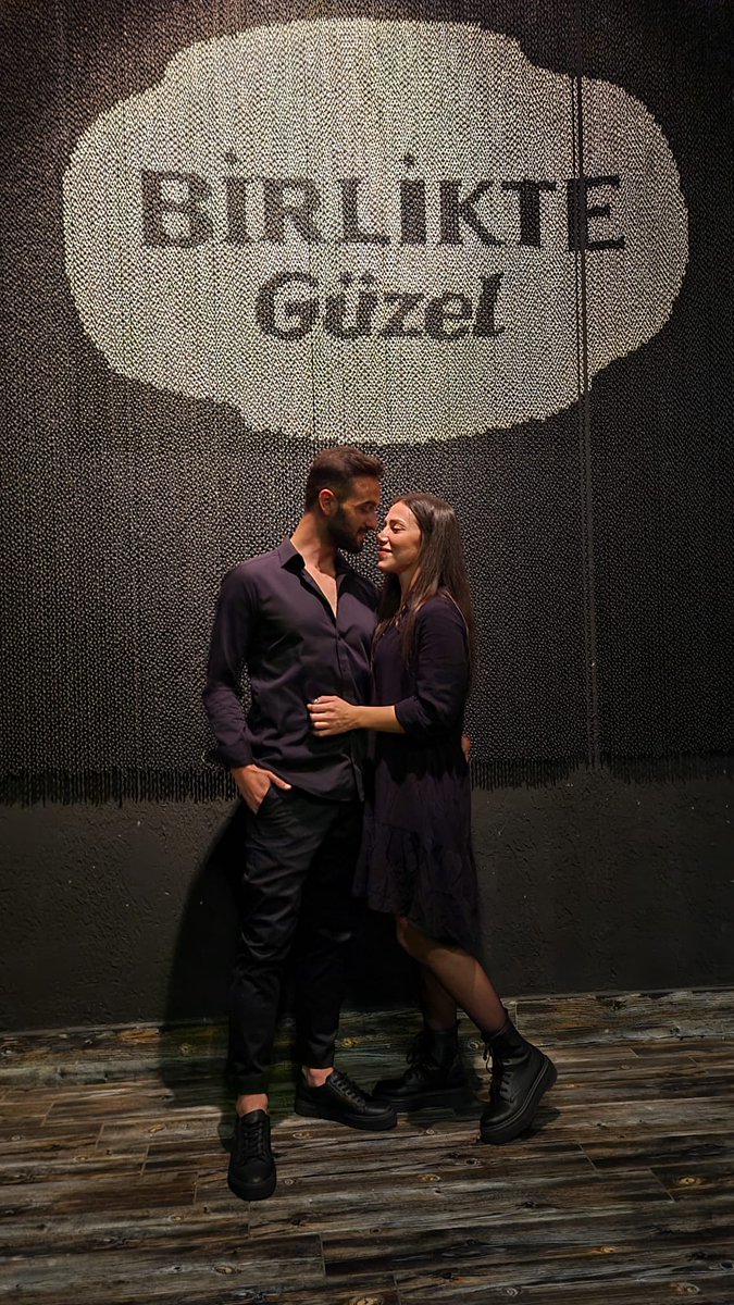 Mehmetsimseek's tweet photo. 🖤🌹🌺 https://t.co/zCZGcC2bmJ