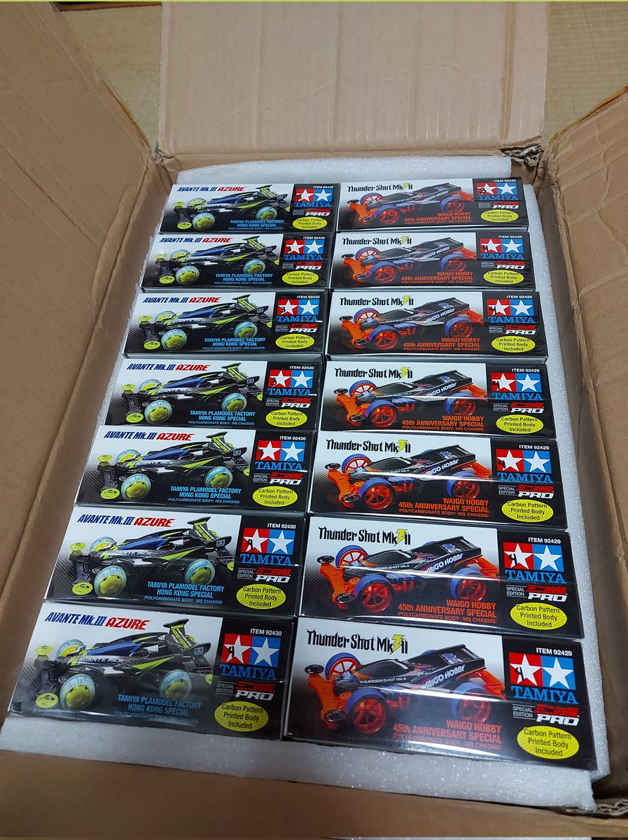 AshTejedor's tweet photo. 🔥🖤💚🧡💛🖤🔥

#Baldog #naysuuuu #EmbangPeroPogi #EmbangDashPro #tamiyamini4wd #mini4wd #tamiya #ミニ四駆 #WhenInJapan https://t.co/02J8INZp4Q