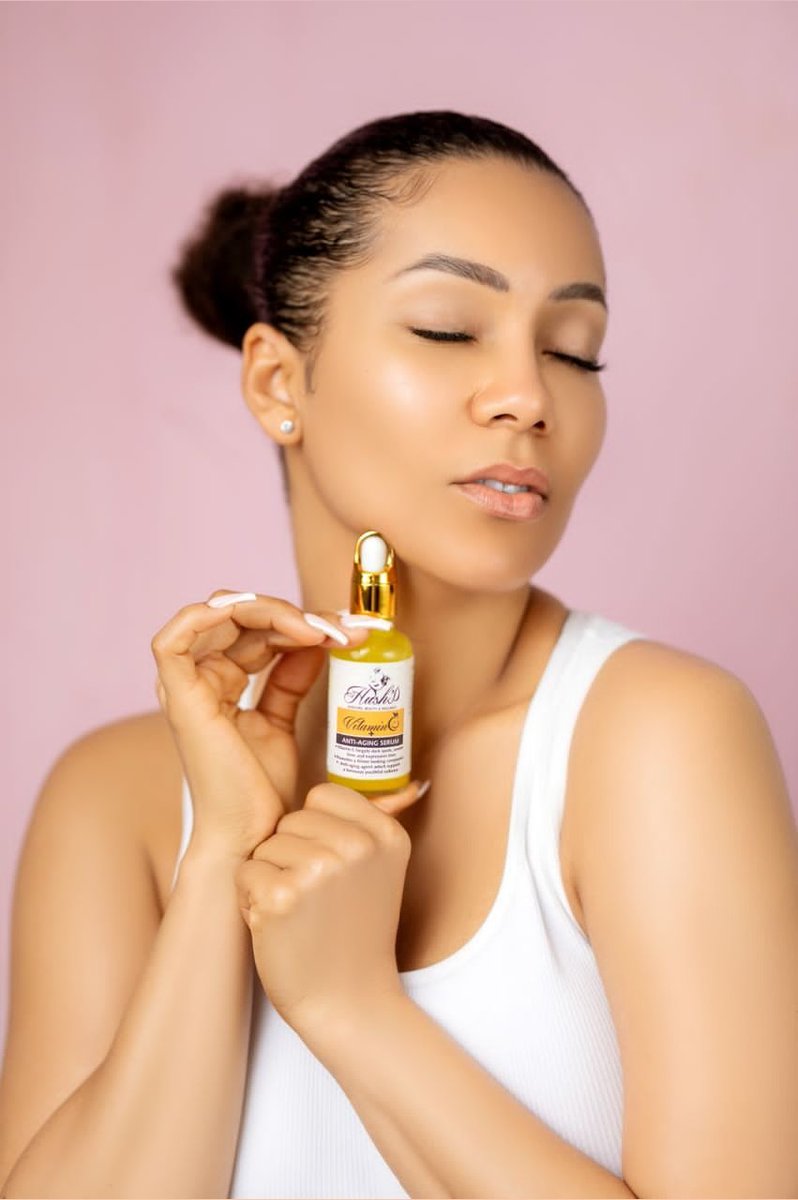 hushdng's tweet photo. ‘’I recommend it to all my clients when they mention wanting a firming, glowing and soft face without doing too much. The fact that its a plant based natural alternative that wont make you purge made me OBSESSED, I’m on my 4th bottle myself.’’ - Hush’D Abuja distributor. https://t.co/1onNKnUfdX