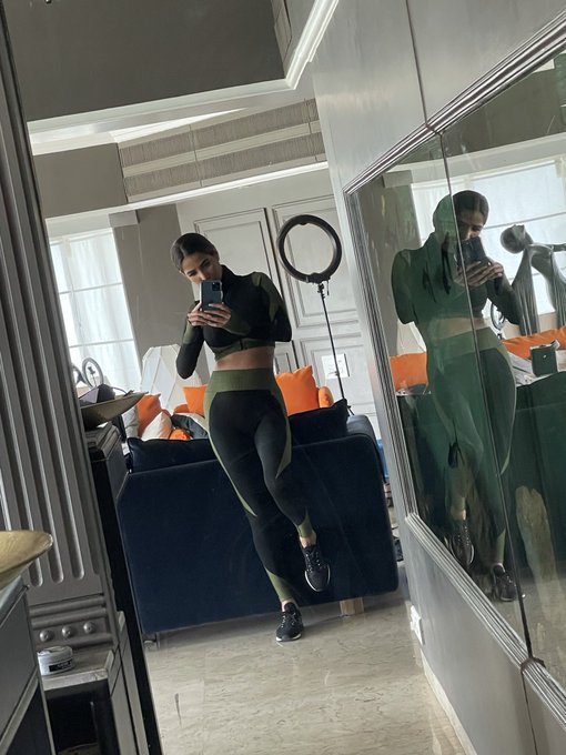 After stuffing cheese naan paratha. https://t.co/efhpraeXG8<a href="/tag/indvsban"class="tags"><span>#indvsban</span></a>