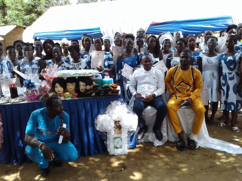 ICDPGhana's tweet photo. More girls under the STAGE project are graduating with skills and certifications from the NVTI Ghana. The girls from the Ankwansu community have not been left out.
#empathyinaction #stageproject
#Unescoghana
#ukaid #camfed https://t.co/5zGiee8z8W