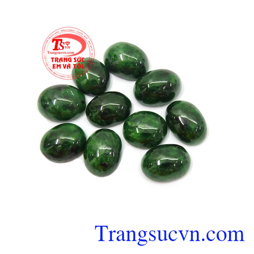 tsvn_com_vn's tweet photo. Mặt dây Jadeite Đại Cát là sản phẩm đẹp được chế tác từ ngọc cẩm thạch thiên nhiên. https://t.co/VB4sJGqJ7l #jewelry #Vietnam #matngocphithuy #phithuy #ngocbich #ngocjadeite #jadeite #EMVATOI #EVT https://t.co/eYOxgRRB3w