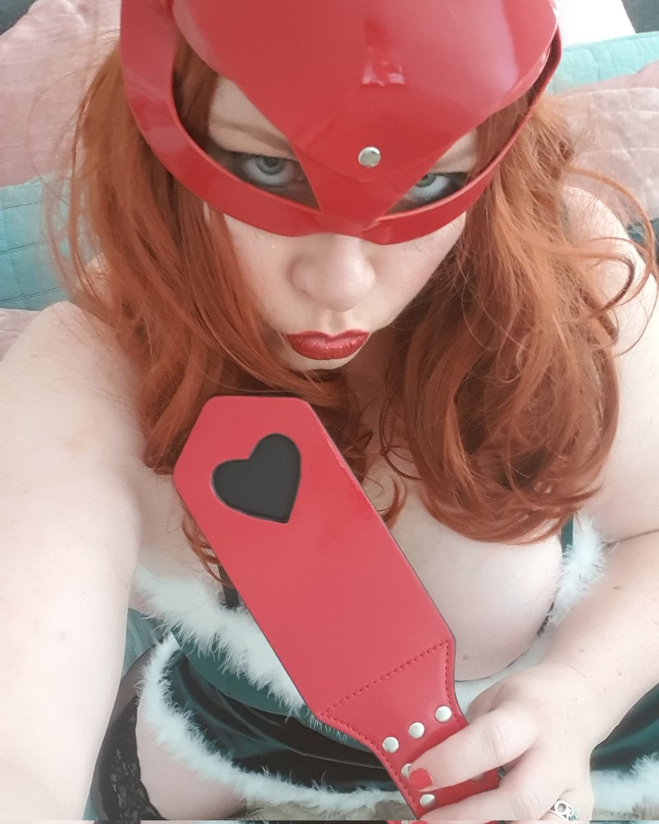The_Tempest_Mae's tweet photo. Are you on the naughty list?  I hope so 😈  https://t.co/FLaRePQTyx
#tempestmae #naturalgcup #bdsm #bondage #sex #sextoys #orgasms #vibrators #onlyfansmega #OnlyFans101 #onlyfanshottie #adultstore #lingerie #plussizelingerie #curvygirls #bigbooty #stripperclothes #malesextoy https://t.co/0RvJNKJgKV