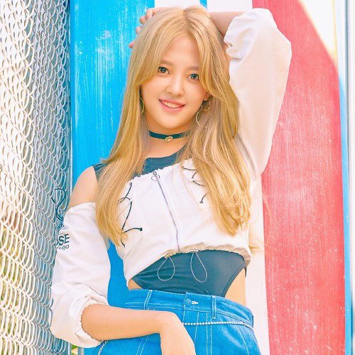 KpopGirlzBands1's tweet photo. #Rayeon #Yoonhye #Doi y #Via de #FANTICS se han creado cuentas de instagram:
https://t.co/lmX9BJfVh1 RAYEON
https://t.co/rUGbUjvv8k YOONHYE
https://t.co/mb6MDoXGRz DOI
https://t.co/7i3zvnVdvp VIA https://t.co/HeKtHAfas1