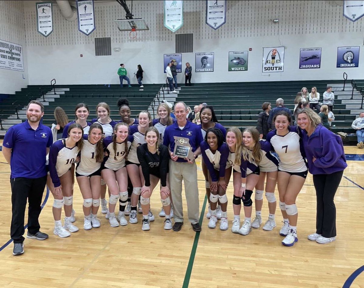 Congrats to our girls! Great job bringing home a district title‼️