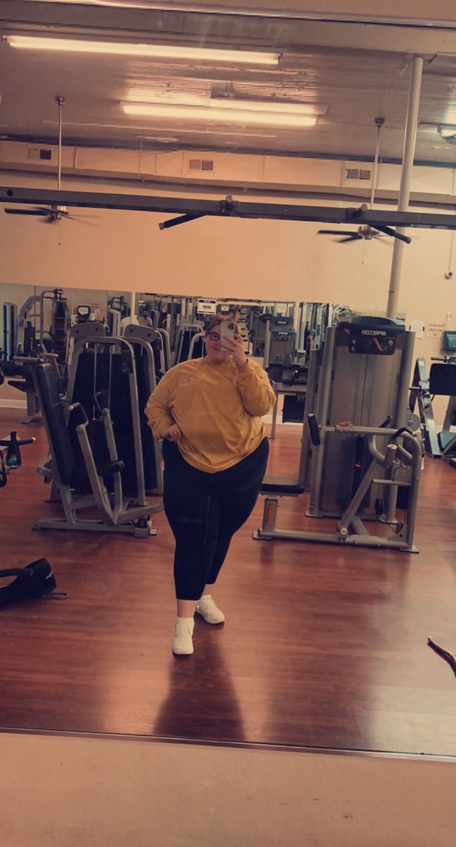 Joelleknezevich's tweet photo. a little twitter photo dump bc my brain is literally tired of school🤠 https://t.co/kRuwT8VfxJ