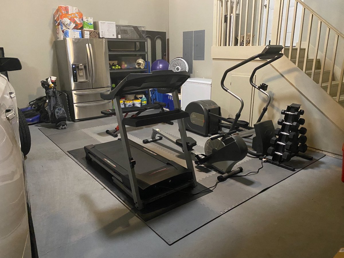 redbeardedrob's tweet image. Home gym coming together. Gotta take care of this aging organ bag.