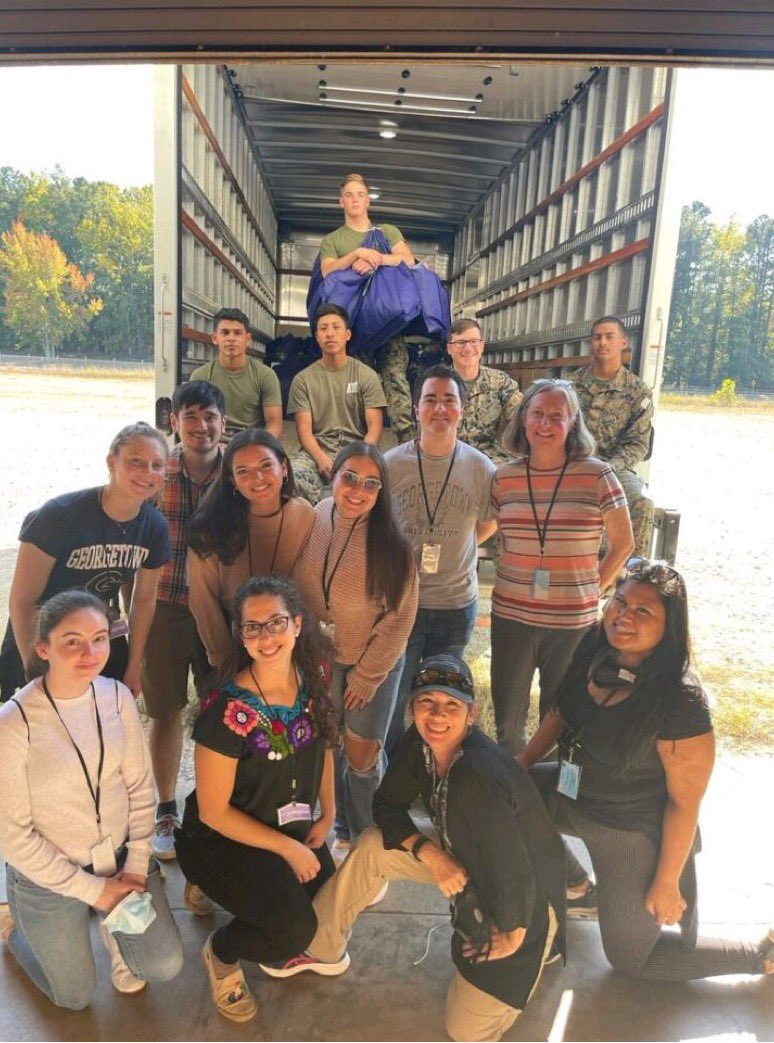 GeorgetownSVA's tweet photo. GU Student Veterans down in Ft Pickett with VFW Post 9274 last Sunday (Oct 21st) to help out with Afghan translators and to assist with social activities with Afghan children. We did face paintings, played sports, and games!

@studentvets @Georgetown #veteransforothers https://t.co/kfyvq81lJ6