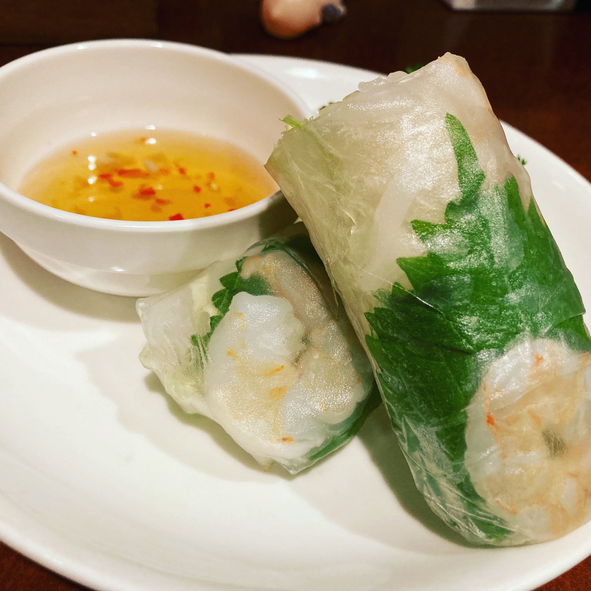 パーバーン従業員 久々に食べた 海老の生春巻き フォーが入ってる もちもち 店内飲食 23時まで営業 T Co Ipggflkwer Twitter