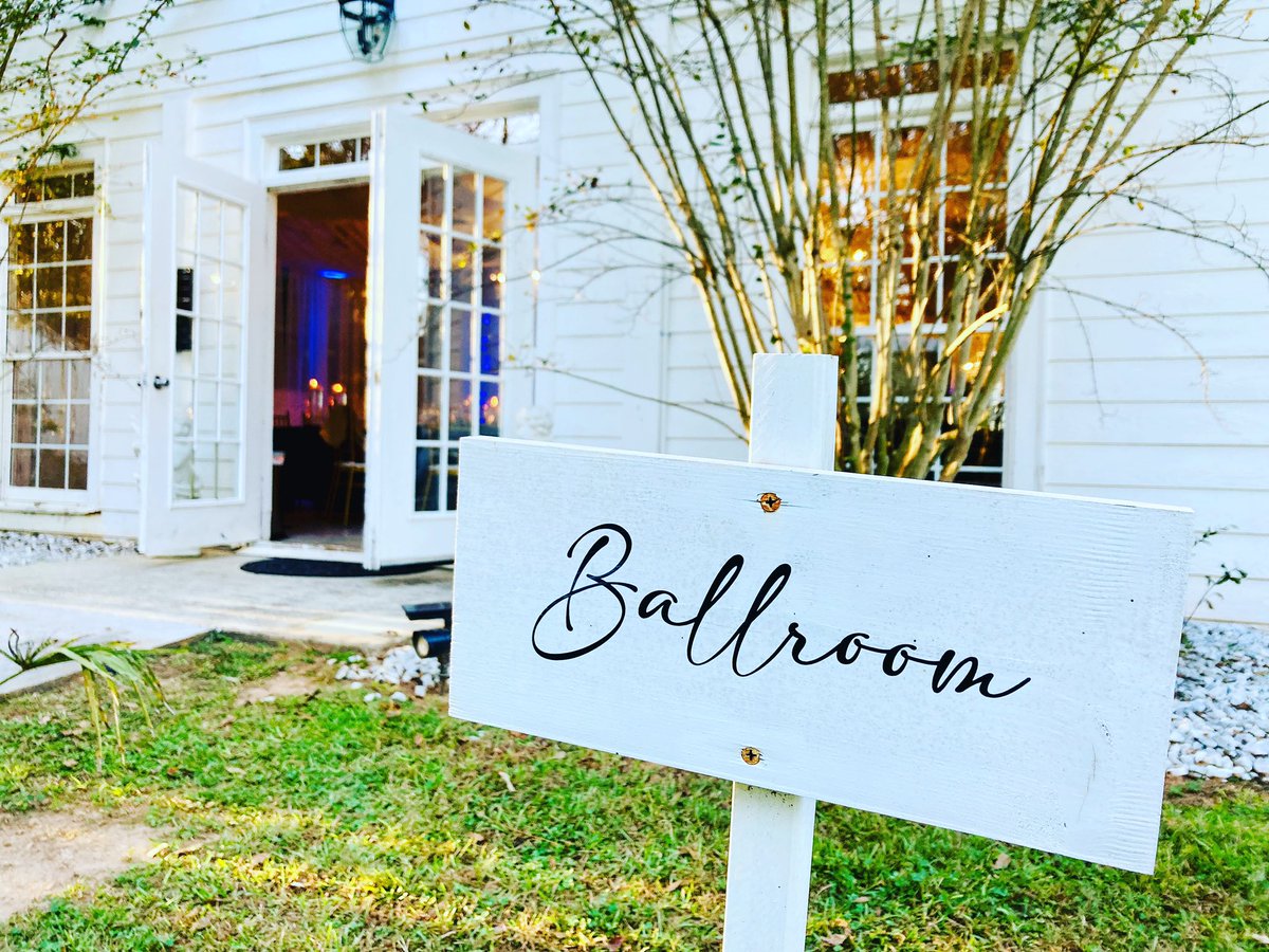 palmsandgardens's tweet photo. Congratulations to Caitlyn &amp; Nolan - lovely couple, meant to be. Stay blessed ❤️

https://t.co/kNlwP4XEGT

#wedding #weddingdress #weddingphotography #weddinginspiration #weddingday #engaged #engagement #engagementphotos #bride #bridesmaids #bridetobe2021 #weddingvenue https://t.co/FqCRduypiZ