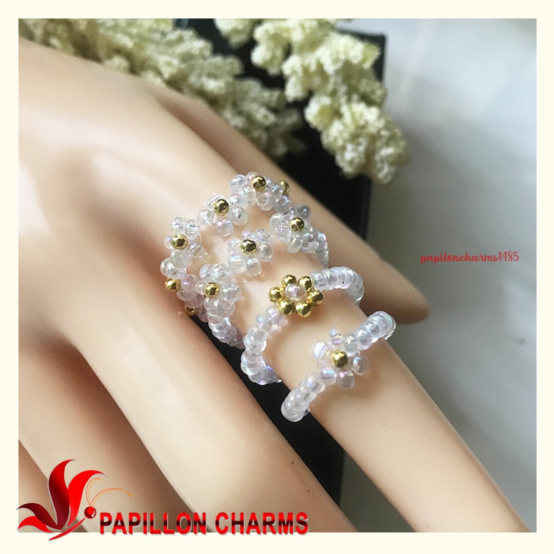 papilloncharms's tweet photo. Simple Clear White Rainbow Flower Beaded Rings
Php40 (3pcs/set + 1 Free)
🦋
💍 
 #papilloncharms #beads #beadsph #bracelet #handmadejewelry #supportsmallbusiness #handmade #diyph #MDZS #CQL #TheUntamed #TGCF #HOB #Shopee #ShopeePH #beadedring https://t.co/oWs9ZM1cXi