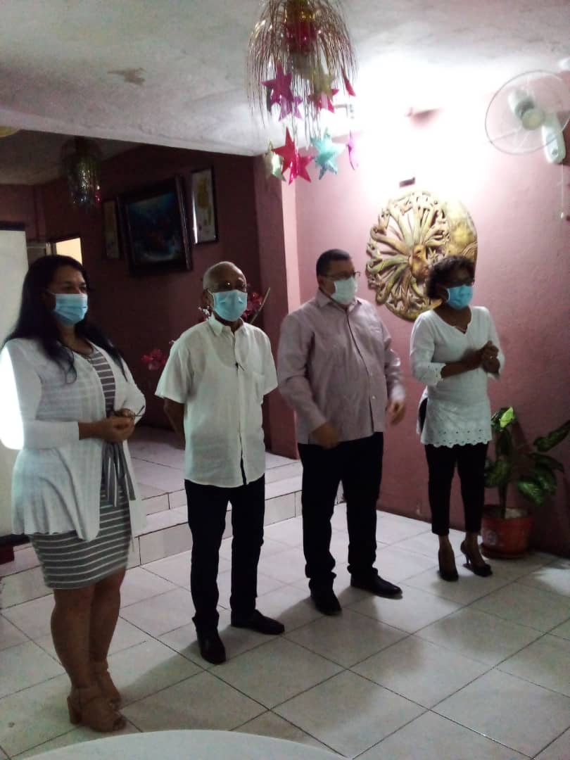 CubacooperaHt's tweet photo. Con la satisfacción del deber cumplido y la alegría de hacer bien a los demás regresan a la patria cooperantes d @CubacooperaHt junto a integrantes del Continente para grandes epidemias y desastres naturales Henry Reeve. #CubaCoopera #CubaPorLaSalud #Cuba #CubaPorLaVida https://t.co/BLOXkGBQGK