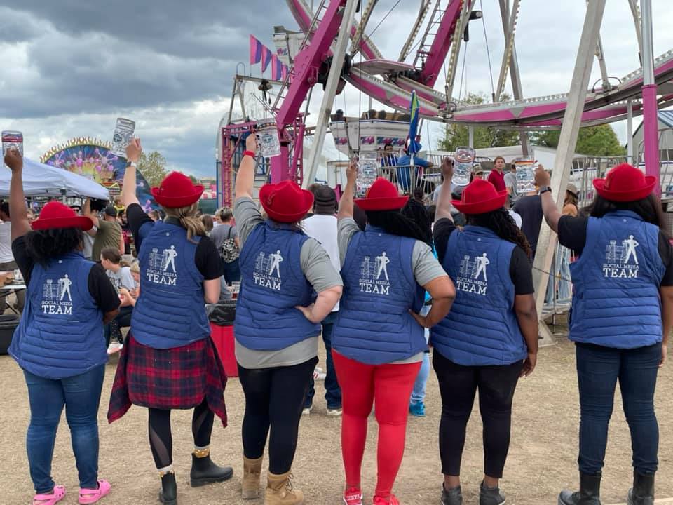 alolliecake's tweet photo. RT SMTulsa: RT @OktoberfestTUL: Danke! To our amazing social media team. A special #ProstYall to @CherylLawson918 and her @SMTulsa crew. #TulsaOktoberfest https://t.co/fPfyGQHVzR #SMTulsa2019