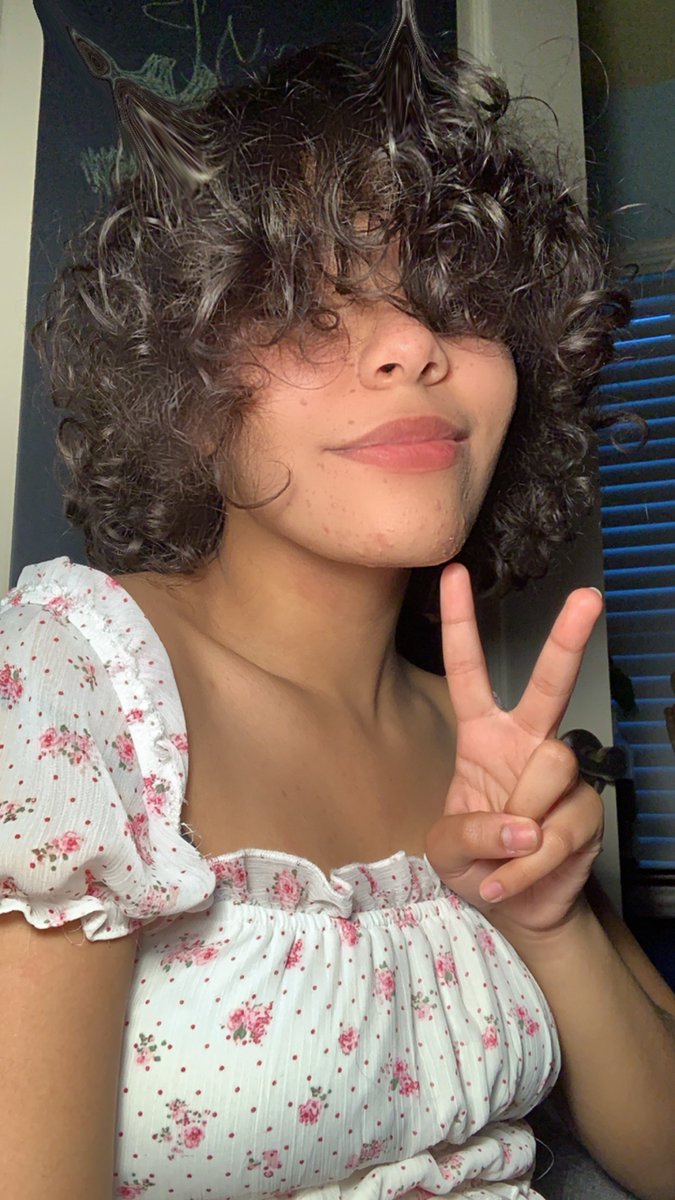 cydereal_'s tweet photo. definitely did not almost forget selfie day yep mhm for sure :]
⤷#bootwtselfieday
            ⤷rts get a hug https://t.co/vH9Soxs4Kn