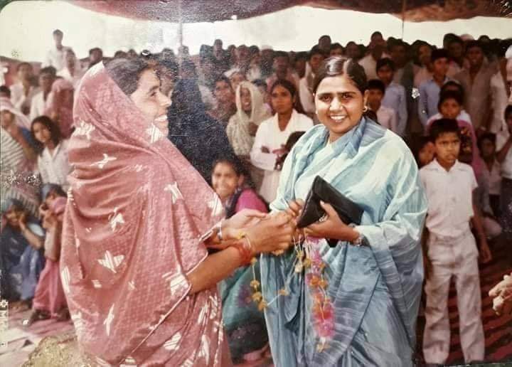 advkapilpradhan's tweet photo. मंजिल उन्हीं को मिलती है जिनके सपनों में जान होती है,
पंख से कुछ नहीं होता, हौसलों से उड़ान होती हैं। https://t.co/b1ZvLWg8Rm