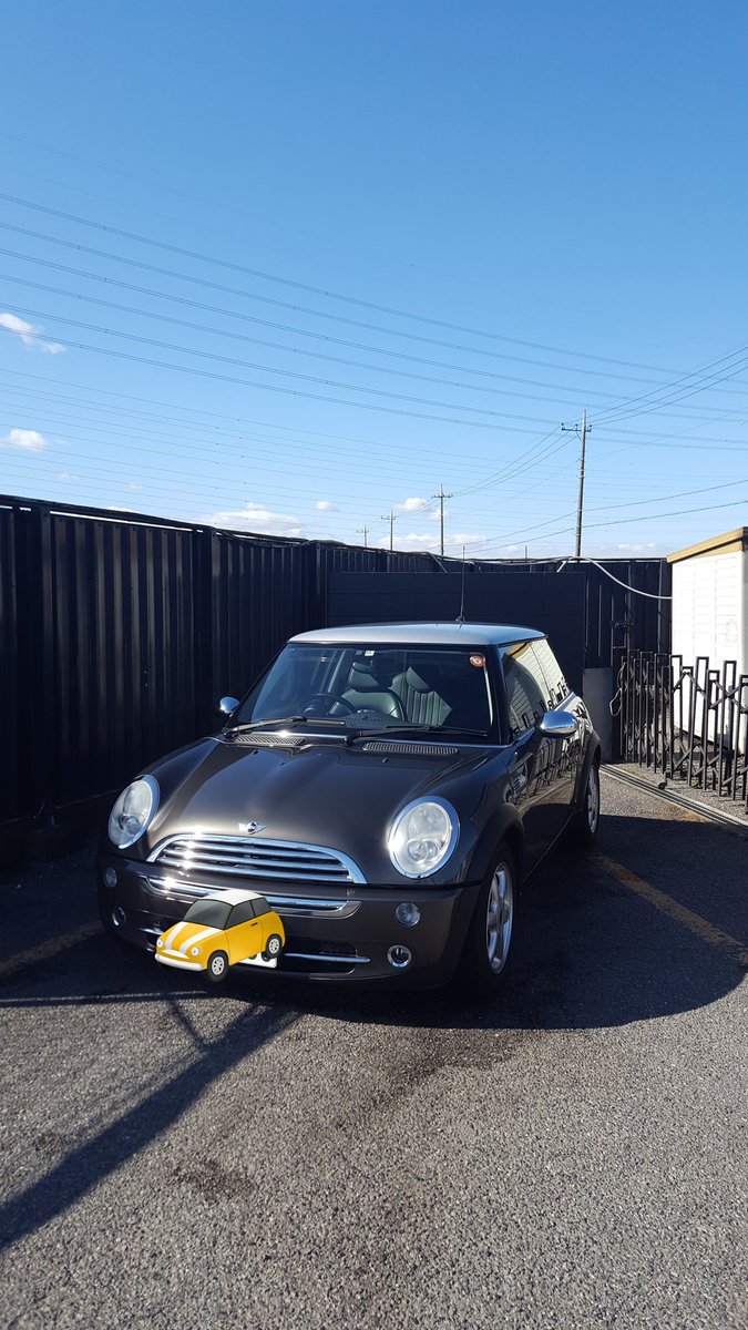 遠目にはキレイかな。気合い入れて洗車した。小さいから楽だわw
今のところ壊れずに走ってます。