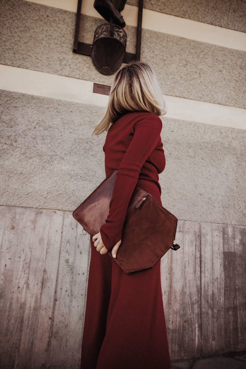 BukvySe's tweet photo. The perfect evertday bag in Plum  ❤ - https://t.co/IPl1BtxIt3 https://t.co/rEpWPbbGWX