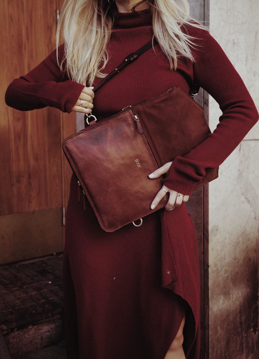 BukvySe's tweet photo. The perfect evertday bag in Plum  ❤ - https://t.co/IPl1BtxIt3 https://t.co/rEpWPbbGWX