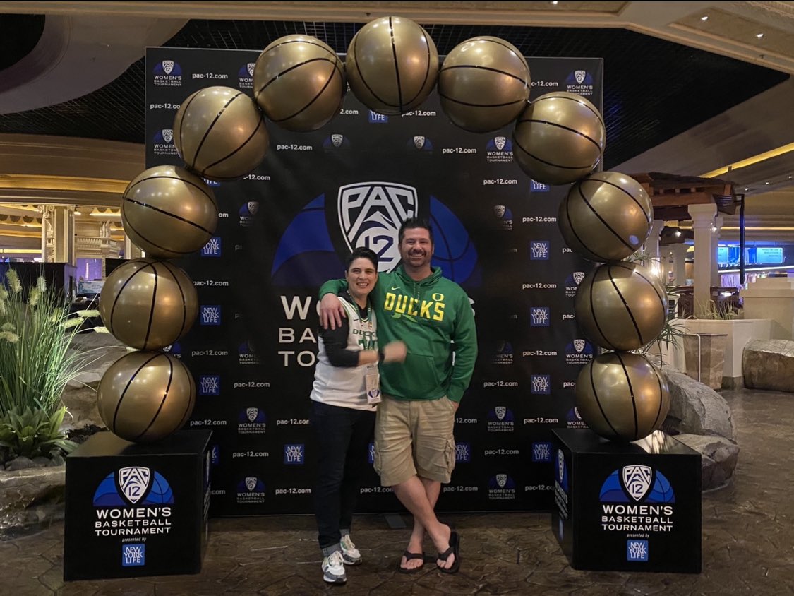 GDH415's tweet image. Happy to birthday to one of the best guys I know. @quack_attack22 is an amazing friend, travel buddy, and drinking partner. Can’t wait to celebrate you next time we hang. 🍻Love you, buddy! #GoDucks #GoMike