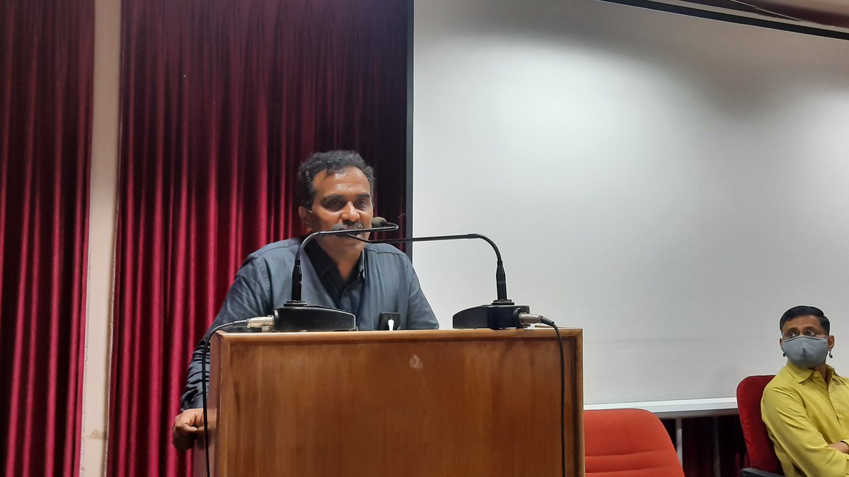 clriindia's tweet photo. @clriindia along with NACIN,Chennai, inaugurated an executive training prog. - Identification &amp; Examination of Leather &amp; Leather articles/products for clearance of Export &amp; Import on 25-10-2021 for 25 officials from Office of the Chief Commissioner of Customs, Chennai. @CSIR_IND https://t.co/hiMxrpDf52