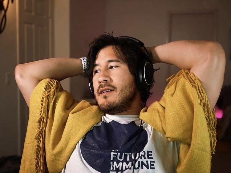 mxrkipliers's tweet photo. okay but like…his arms. https://t.co/wP5ol6wsES