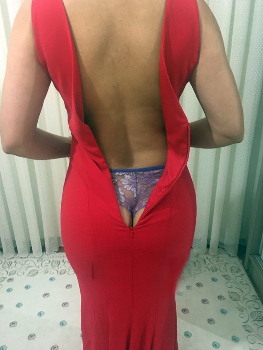 تو اتاق پرو به فروشنده بگه زیپشو ببنده