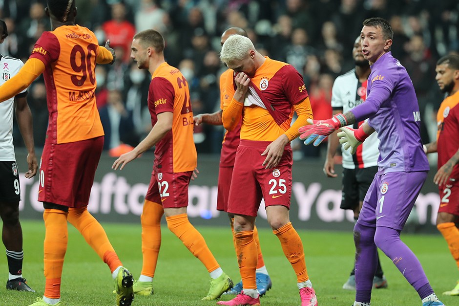 ntvspor's tweet photo. Victor Nelsson'dan tepki: Aptalca...

https://t.co/cyO0KtYX8J https://t.co/pDuNgDidgF