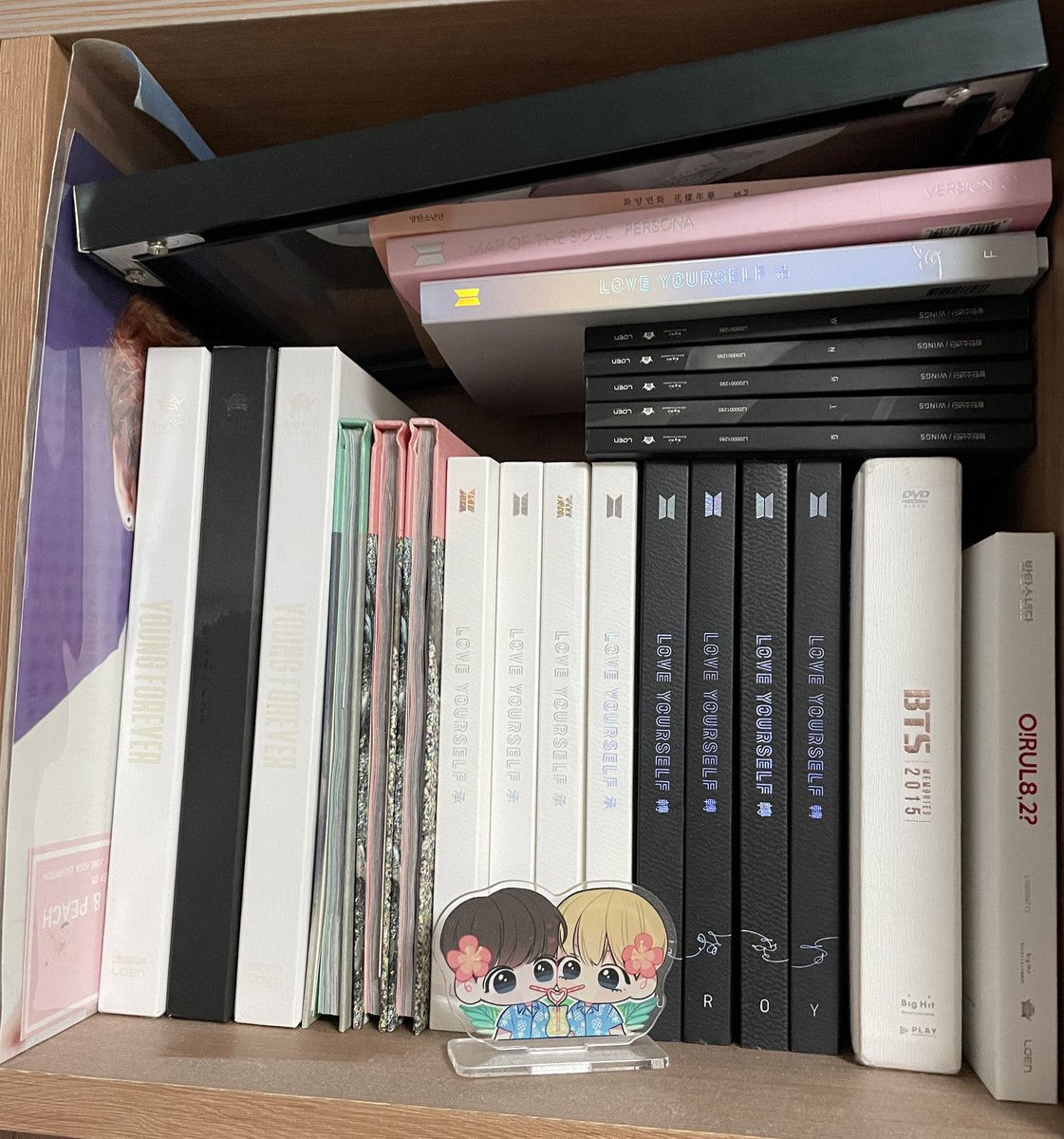 사진에 보이는 굿즈(엘범) 모두 판매합니당
편하게 디엠주세욤!!

#방탄소년단굿즈 #방탄엘범판매 #bts굿즈