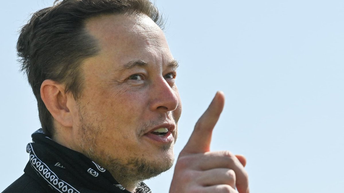 BFMTV's tweet photo. 36 milliards de dollars gagnés en un jour, le lundi fou d'Elon Musk
https://t.co/pHtqOSmJ9L https://t.co/AWnuX7dC4J