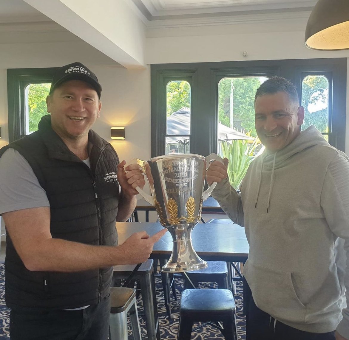 TheDeesCup's tweet photo. Just three legends of the club. 😏 

📸: via IG/davidneitz 

#DeesCupTour21 https://t.co/3d7r3z2wcQ