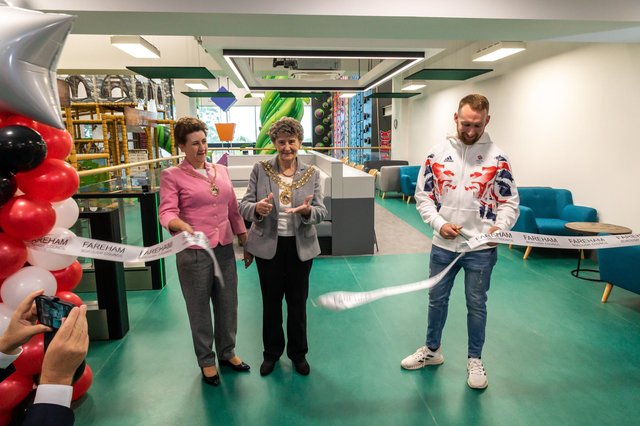 Gyoury Self tweet media