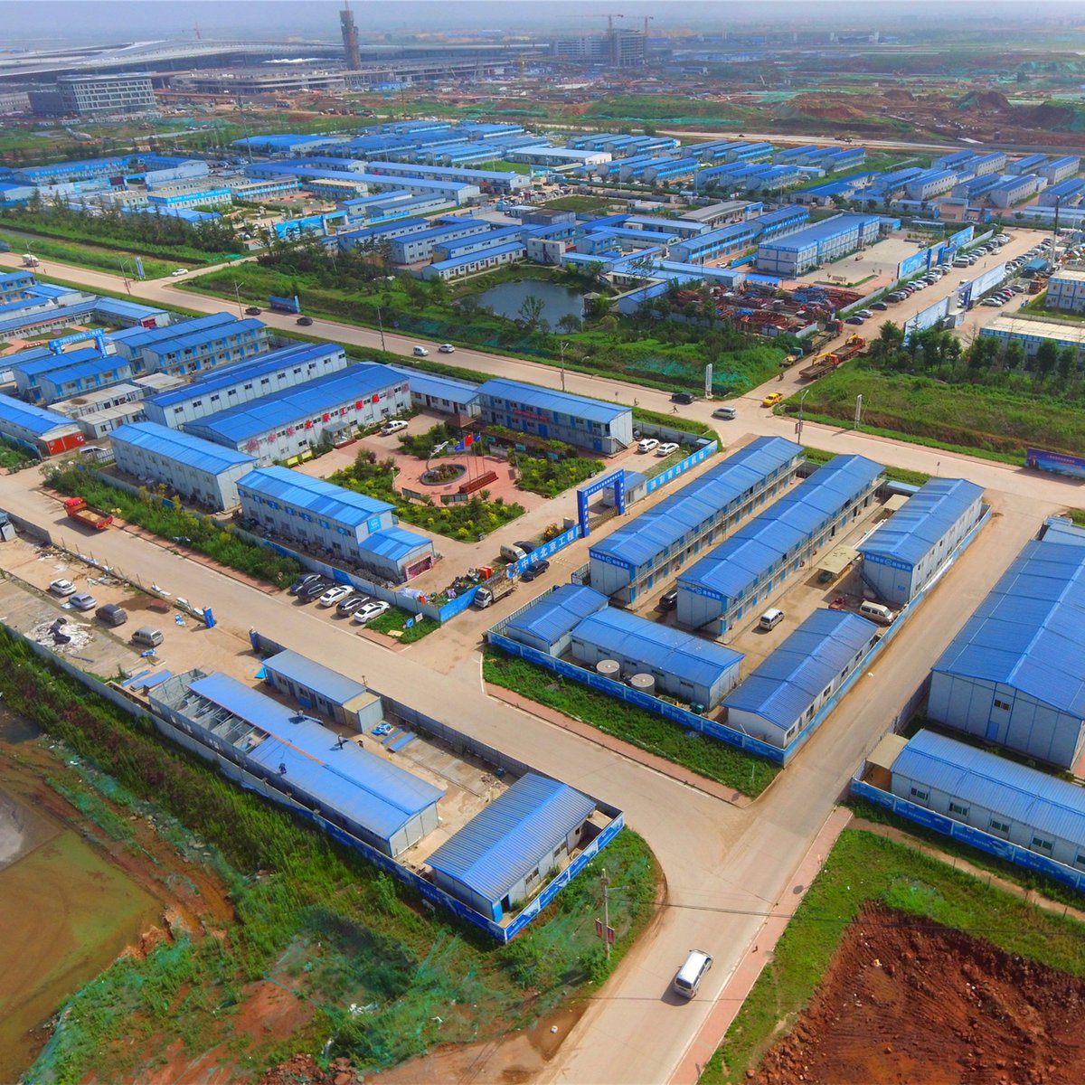 HenglidaCo's tweet photo. 650 units flat pack container production and delivery for a mining camp project in WestAfrica.For more information, pls contact Weifang Henglida Steel Structure Co, Ltd #flatpack #modularconstruction #modularbuilding #containerhouse #miningcamp #sitecamp https://t.co/qUNIRqTnEw