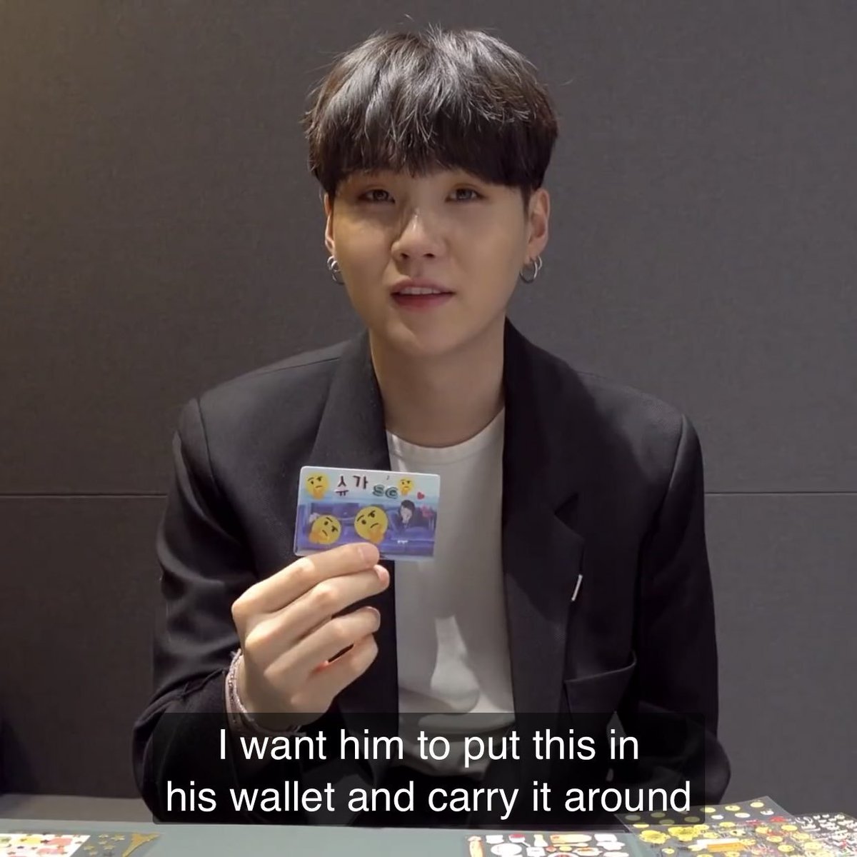 sominhae's tweet photo. Min Yoongi is 100% whipped for hoseok - a thread https://t.co/DvpNdZBaBo