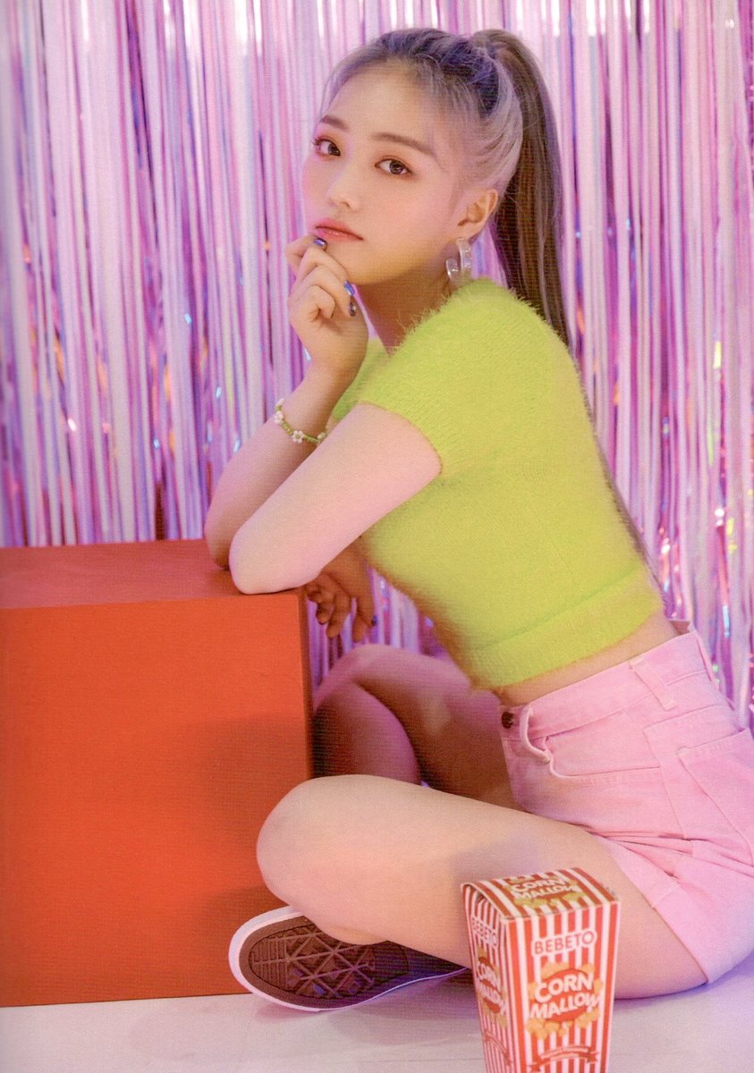 SaturdayPromo's tweet photo. #HANEUL BBYONG album scans ♥︎ 
[please repost with credit] 

#세러데이 #Saturday @saturday718 https://t.co/bKSVi2vNXk