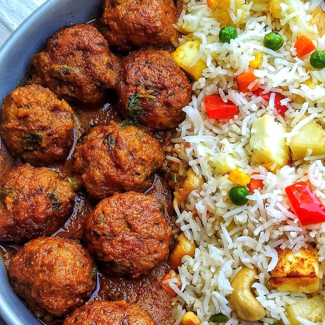 You can't resist the delicious Chicken kofta curry 😀😋
Order your freshest supply of chicken products from Zappfresh.com 

#chicken #Recipe #foodie #Delhi #recipeoftheday #ZappfreshIndia #Zappfresh