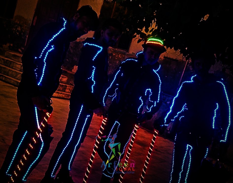 ArfeenIqbal3's tweet image. The best performance for ur Halloween event.

For Booking Details Call
0345-2147116

#NeonLight #LEDPerformance #ThemePerformance