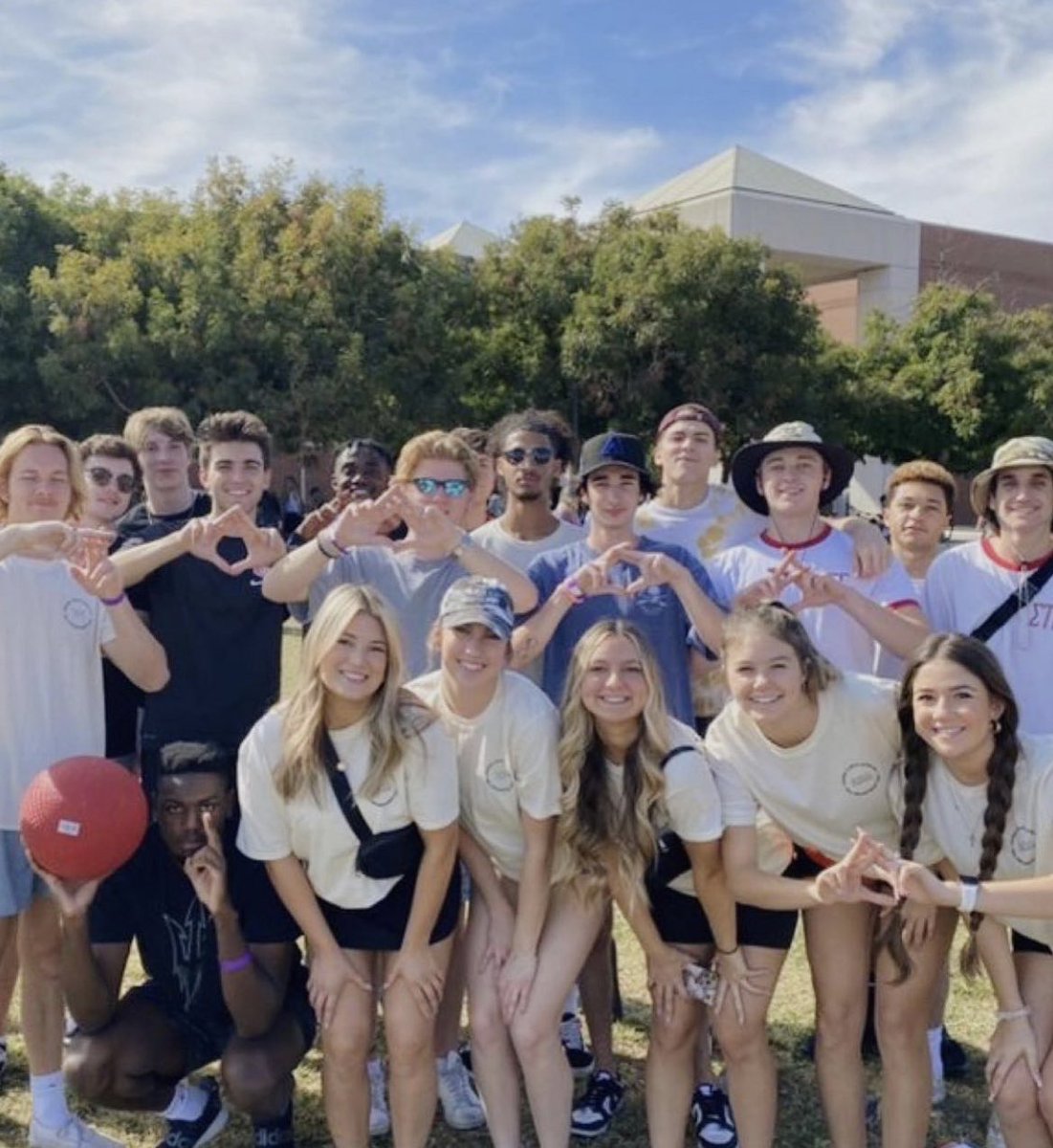 ASU Alpha Chi Omega tweet media