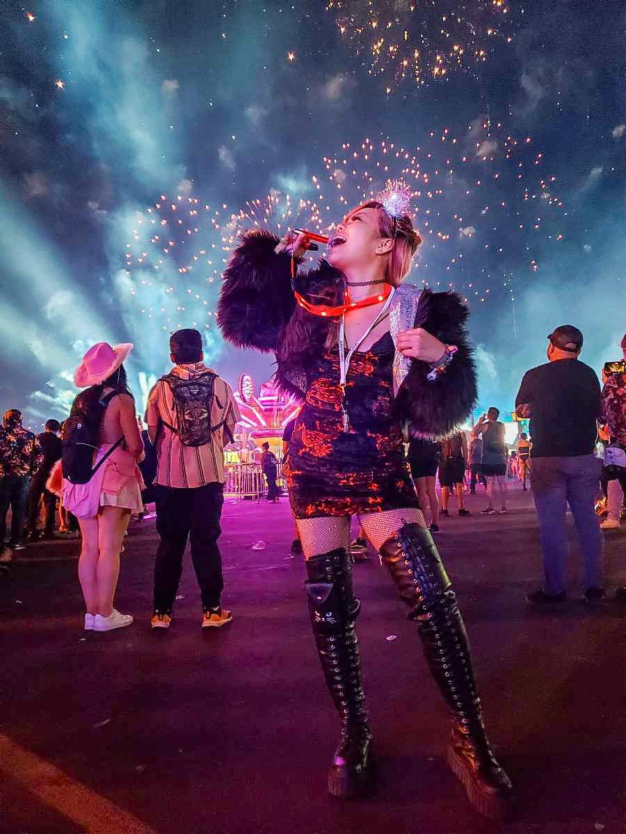 dezZILLAxD's tweet photo. Oh how magical. 🎆 #EDCLV2021 https://t.co/o8dSlHbRKi