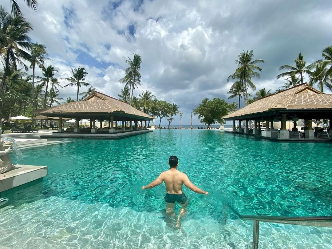 Beat the heat like <a href="/blackardy/">ardy</a> in our spacious Nirwana Main Pool! 
.
Enjoy Dine and Splash only IDR 150.000 nett per person inclusive of swimming pool access, towel usage, complimentary meal and drink! Whatsapp 08123981076 for more info and assistance.