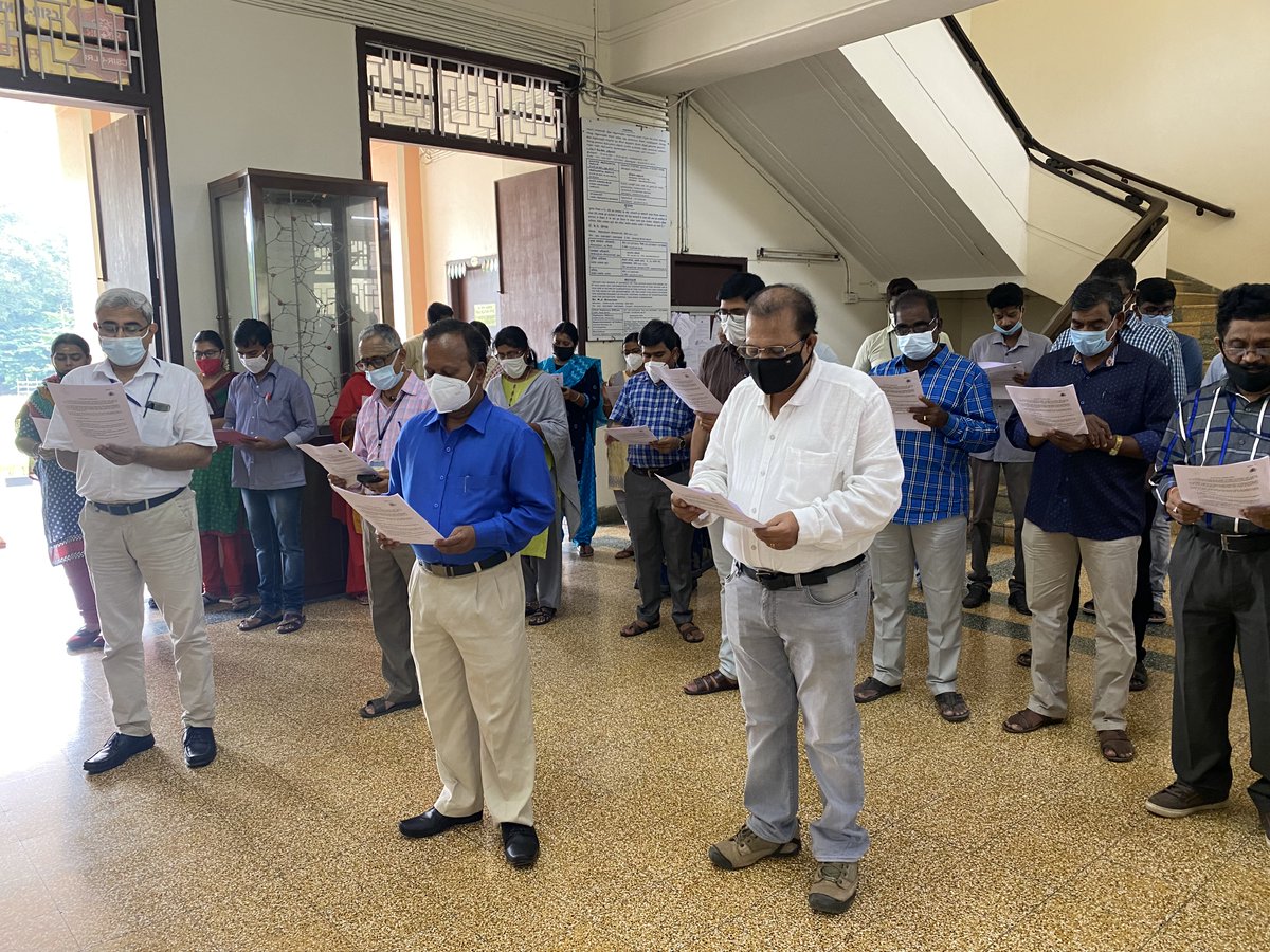 <a href="/clriindia/">CSIR-CLRI</a> Observance of Vigilance Awareness Week, 2021
The Integrity Pledge administered by Director, CSIR-CLRI on 26th October, 2021 at 10:30 AM 
<a href="/CSIR_IND/">CSIR, India</a> <a href="/kjsreeram/">K J Sreeram</a> <a href="/dgcsirIndia/">DG, CSIR</a> <a href="/shekhar_mande/">Shekhar Mande</a> <a href="/VigyanPrasar/">Vigyan Prasar</a> <a href="/pibchennai/">PIB in Tamil Nadu</a> #vigilanceawarenessweek2021 #VigilanceAwarenessWeek