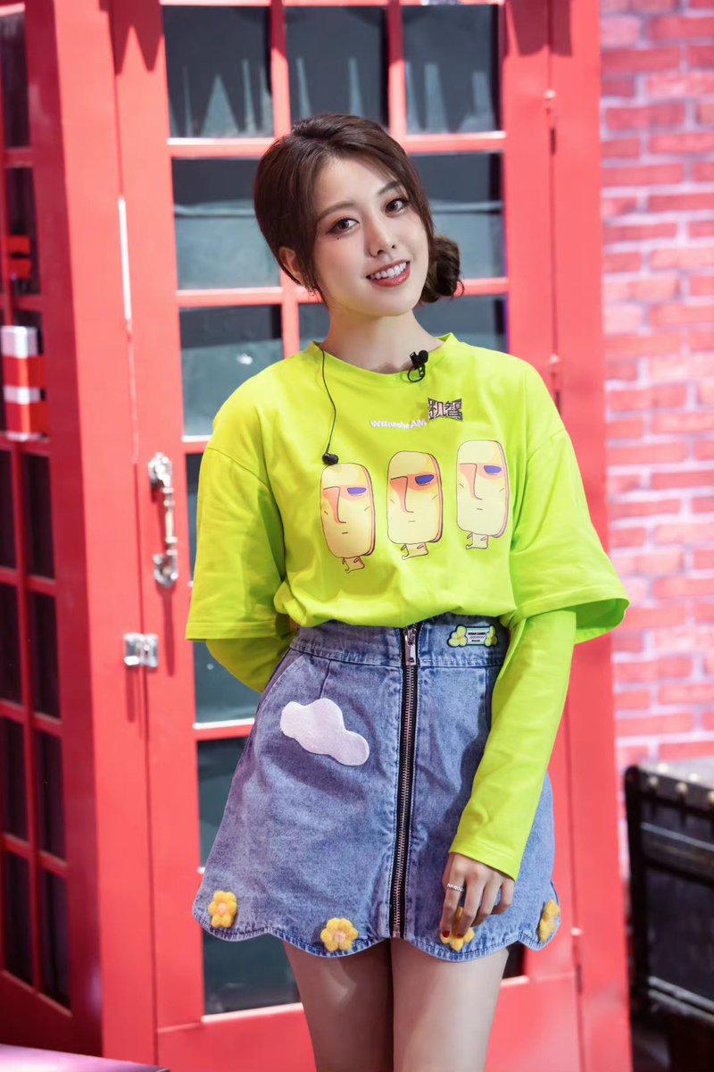 reyiarchive's tweet photo. 📸 211026 Reyi Studio Weibo Update #刘人语 #REYI #LIURENYU https://t.co/CQH6vTclJD