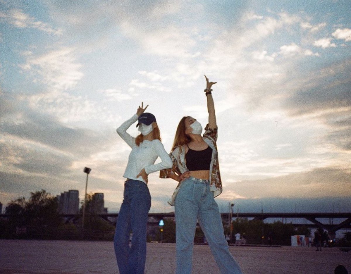 LANA_updates1's tweet photo. 10.25.21 • Instagram • (eto_ya_i_mir)

#HICC  
#拉娜 #лана
#LANA #라나 
#LUMINOUS 
@Hicc_LANA https://t.co/V8pJ1uFkuF